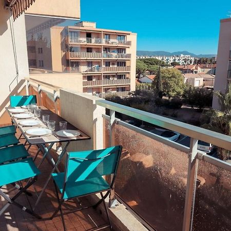 Chic Appart Du Port Fréjus Dış mekan fotoğraf