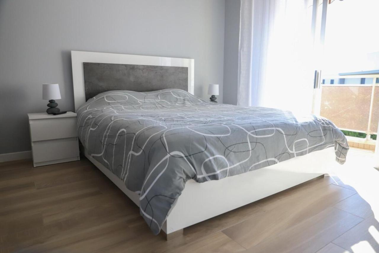 Chic Appart Du Port Fréjus Dış mekan fotoğraf